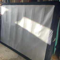 Free Queen Boxspring