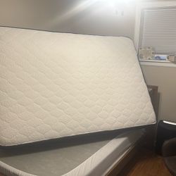 Full Size Matress And Box Spring 