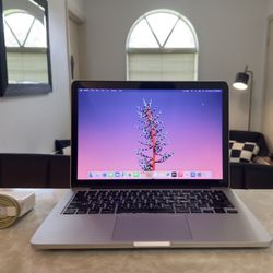 MacBook Pro 2013 13in macOS Sequoia