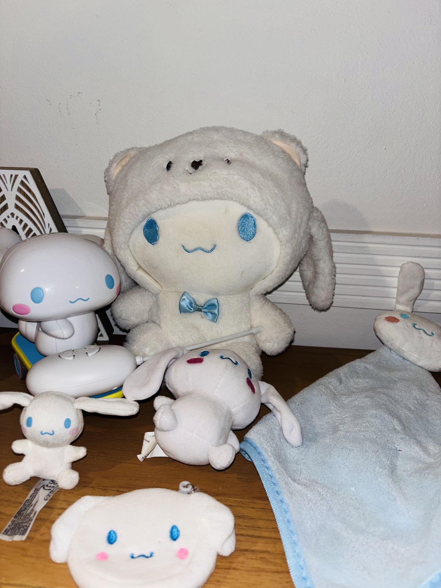 Cinnamon Roll Plushies & Toy