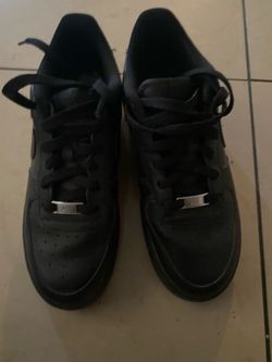 Nike Air Force 1 Low Triple Black Sneakers size 7