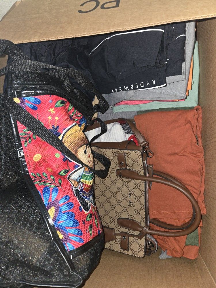DE-CLUTTERING GOODS!