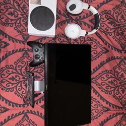 Xbox Series S Bundle 