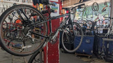 trek FX 7.5 hybrid bike