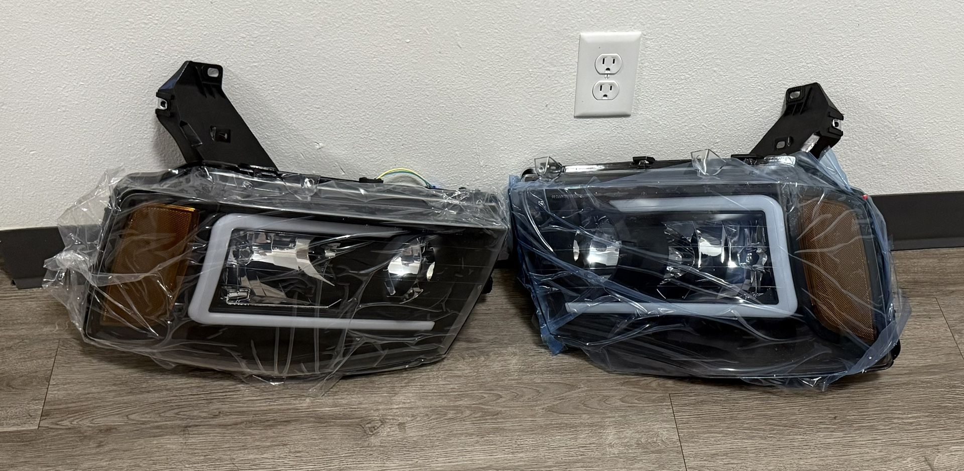 LED DLR Headlight Assembly
