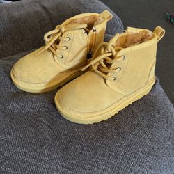 Girls Uggs Size 11