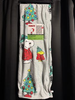 Snoopy Peanuts Plush Throw Blanket 50 X 70 Puffer Woodstock Holiday