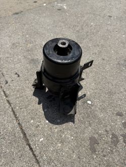 Toyota camry engine mount OEM