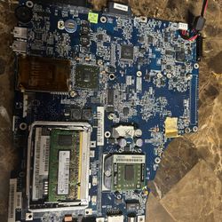 Toshiba Satellite A214-S4767 Motherboard includes CPU and RAM