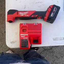 Milwuakee M18 Multitool 