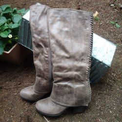 Boots By Fergie Size 7