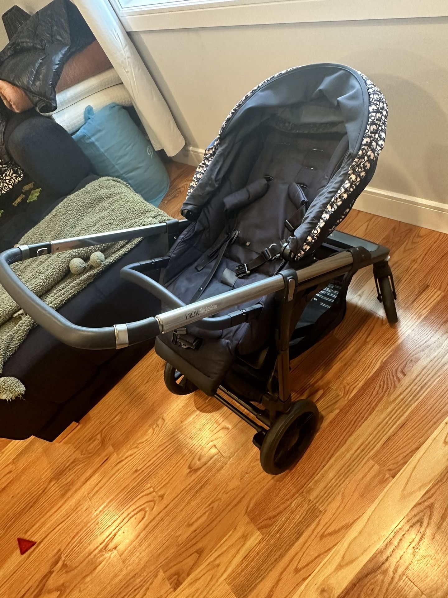 DIOR STROLLER