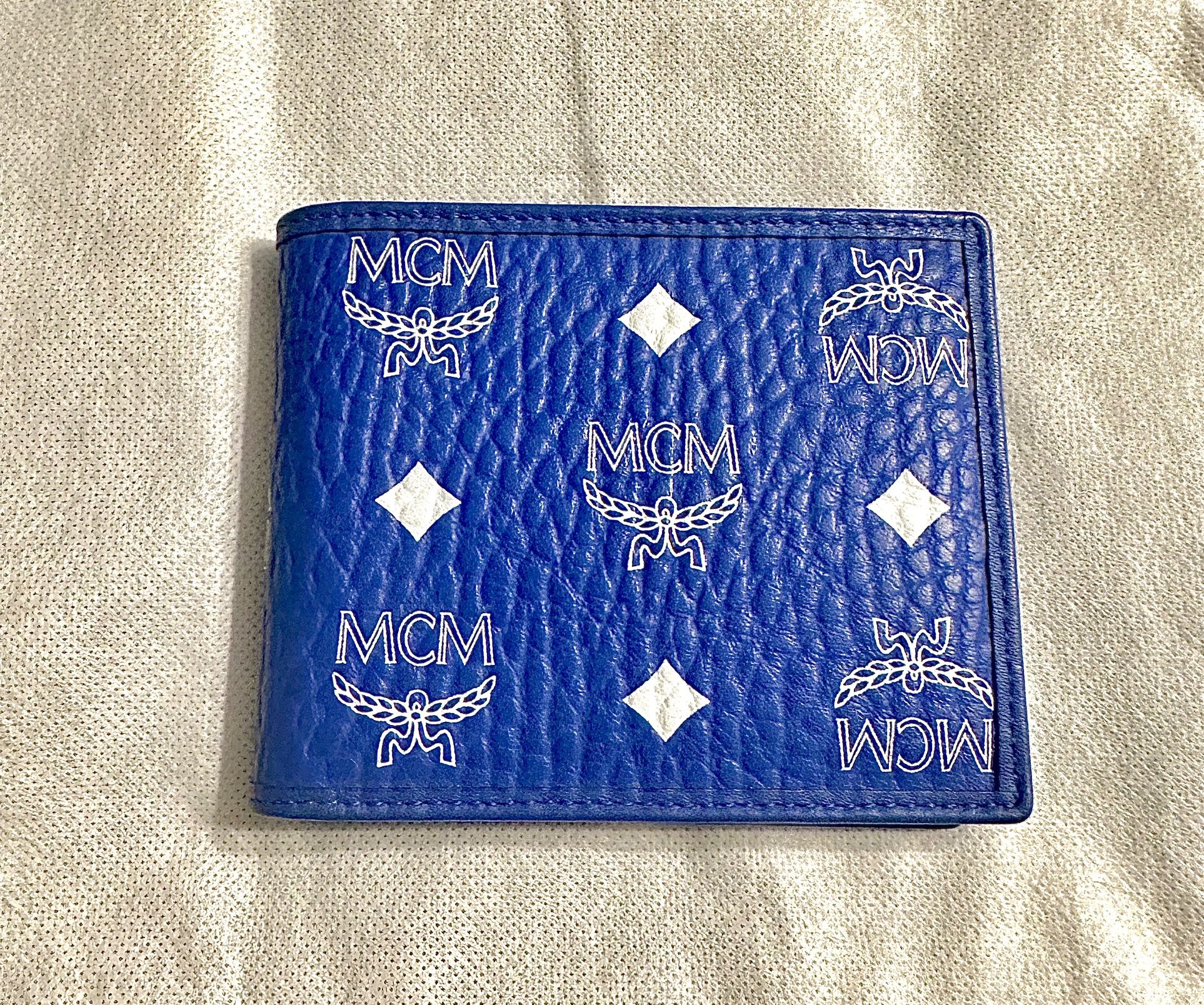 Style & Appeal Mcm Men’s Wallet