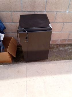 Hisense Mini Fridge