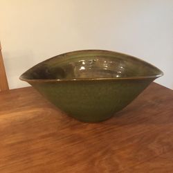 Ceramic bowl