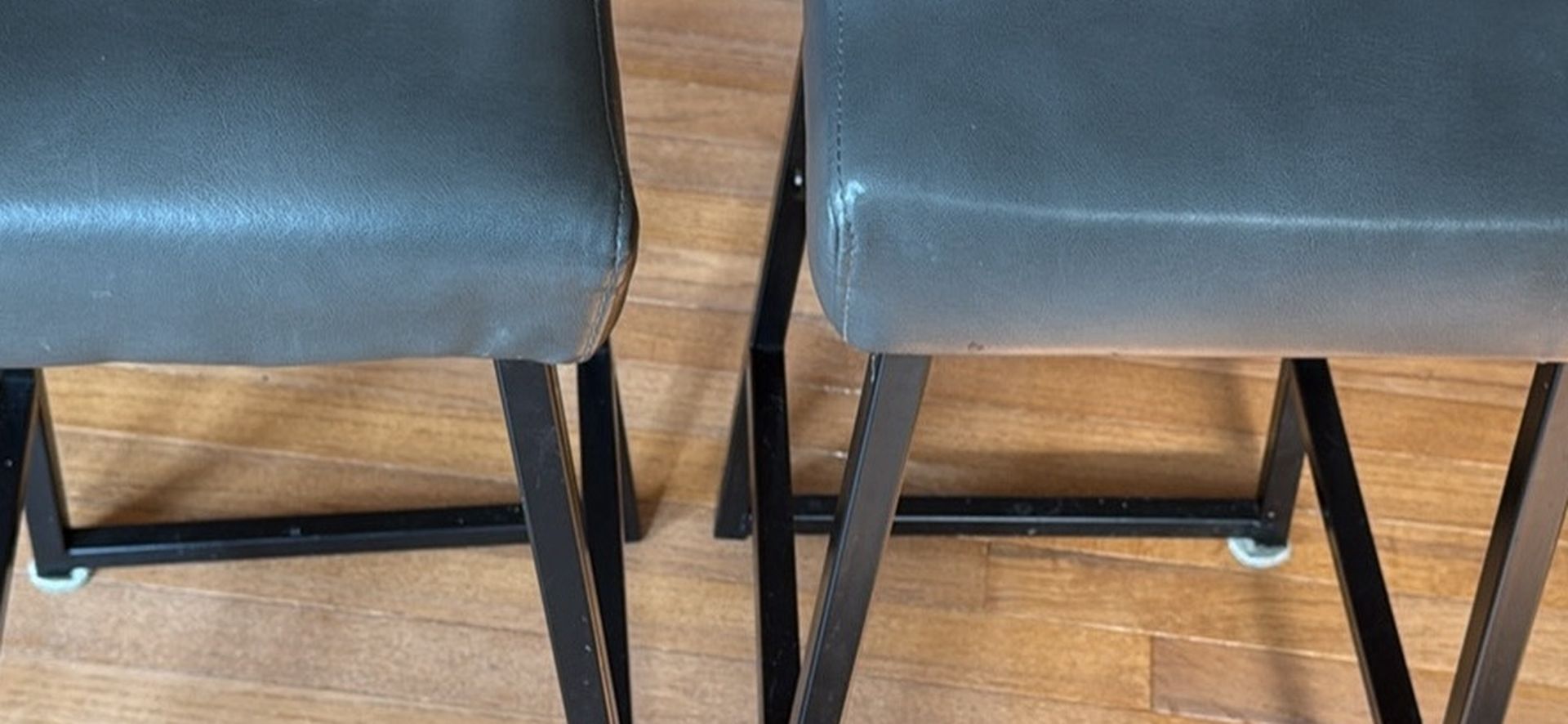Counter Height Stools 26”