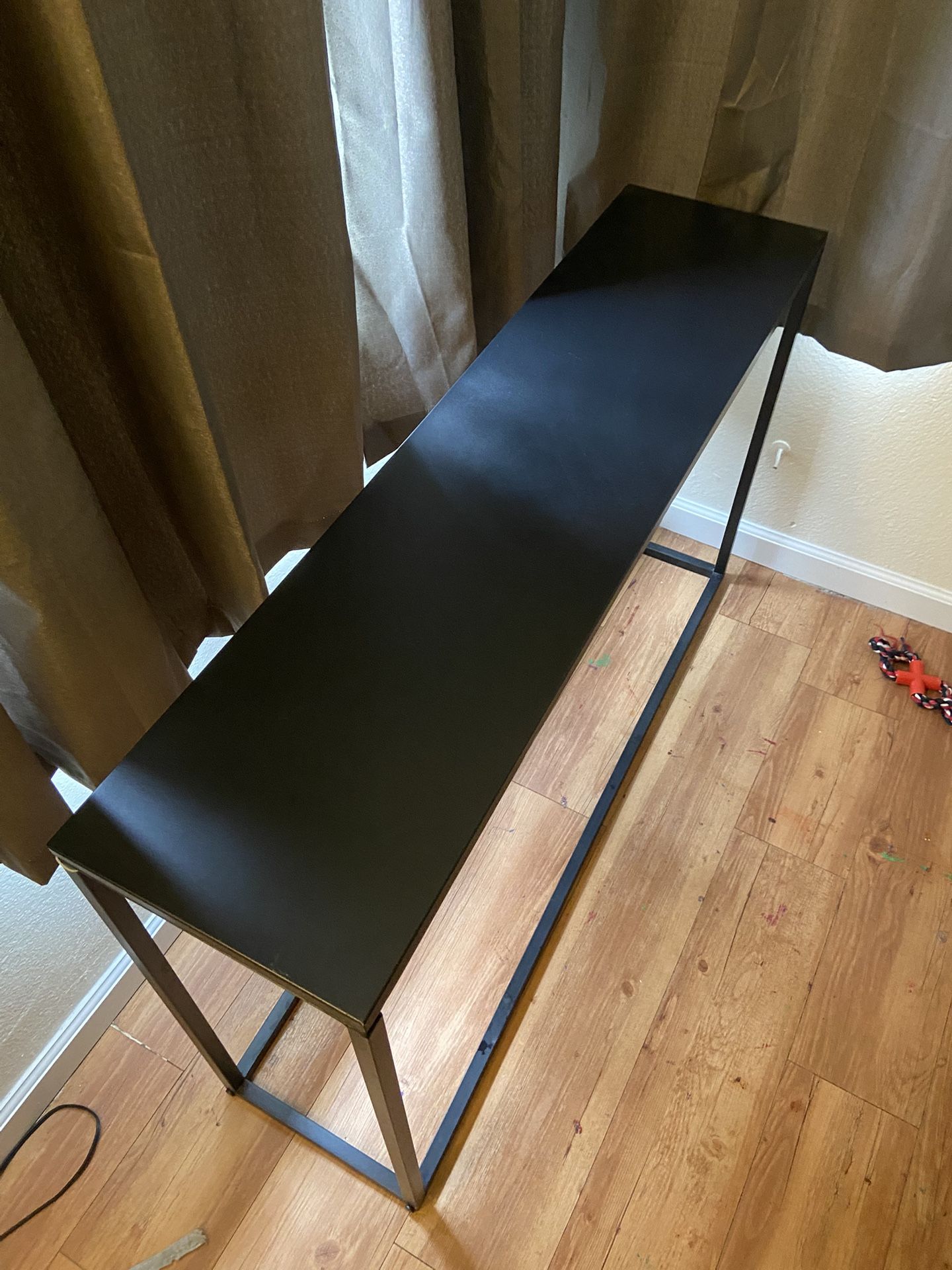 Table (Coffee Table)