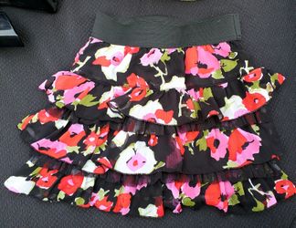 Young girl skirt size 9/10