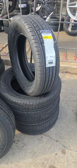 225/65/17 GOODYEAR