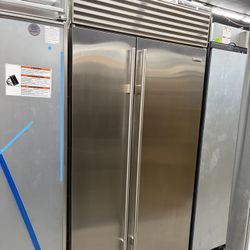 Sub Zero Side By Side Stainless Steel Built In 42” Refrigerator + Ice Maker 