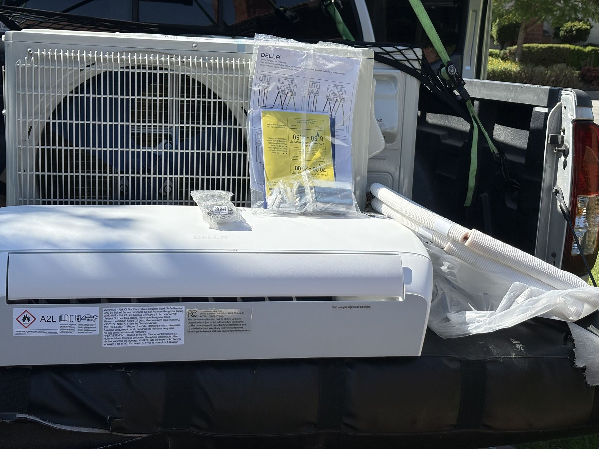 Della Mini Split