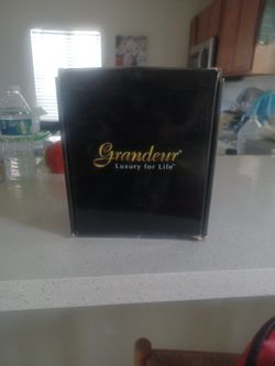 GRANDEUR Very Good Quality door Knob