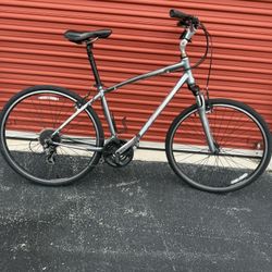Giant escape 700 wheels 21 speed medium frame