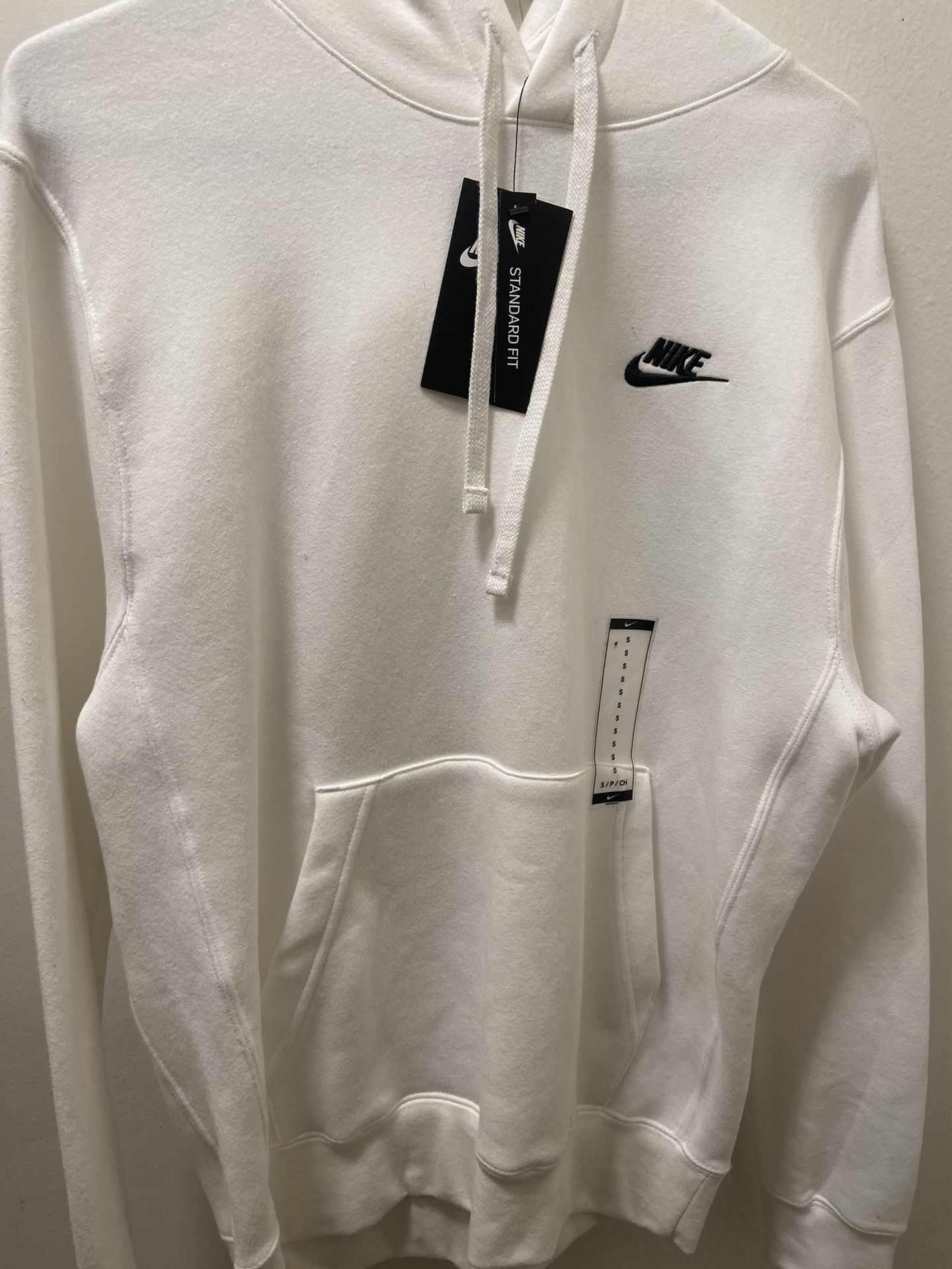 Nike Fleece Hoodie (Perfect For The Winter)