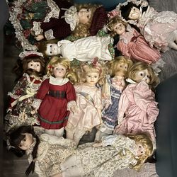 Collection of Dolls