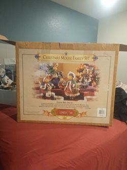 Grandeur Noel 2003 Christmas Moose Family Set - Complete