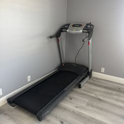 Treadmill 