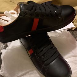 Tenis Size 8 
