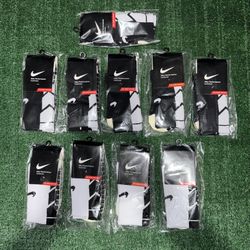 Grip Socks (Black & White)