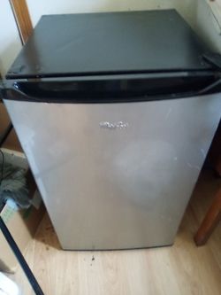 Whirlpool mini fridge