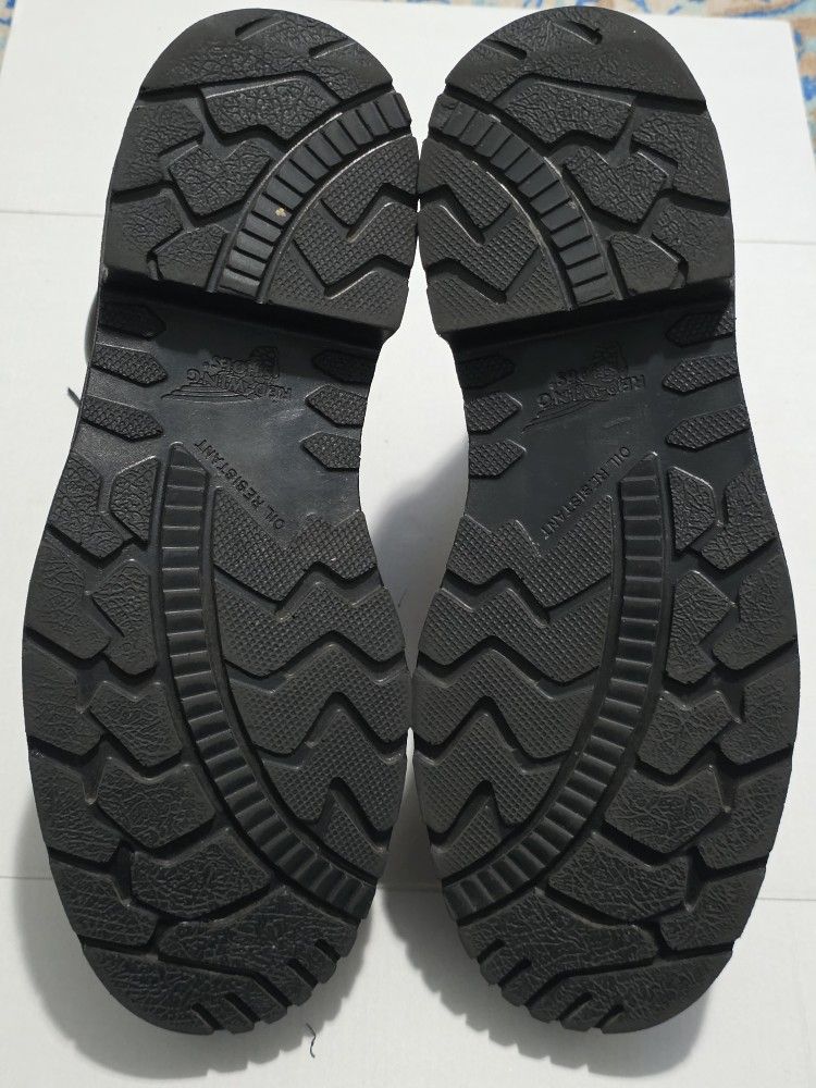 Red Wing Boots DynaForce #4215 Men's 6 inch Waterproof Safety Toe Boot Size: 10.5