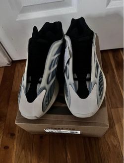 Yeezy 700