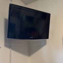 Samsung tv $45 OBO