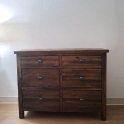 Farmington 6-Drawer Dresser - Weathered Oak