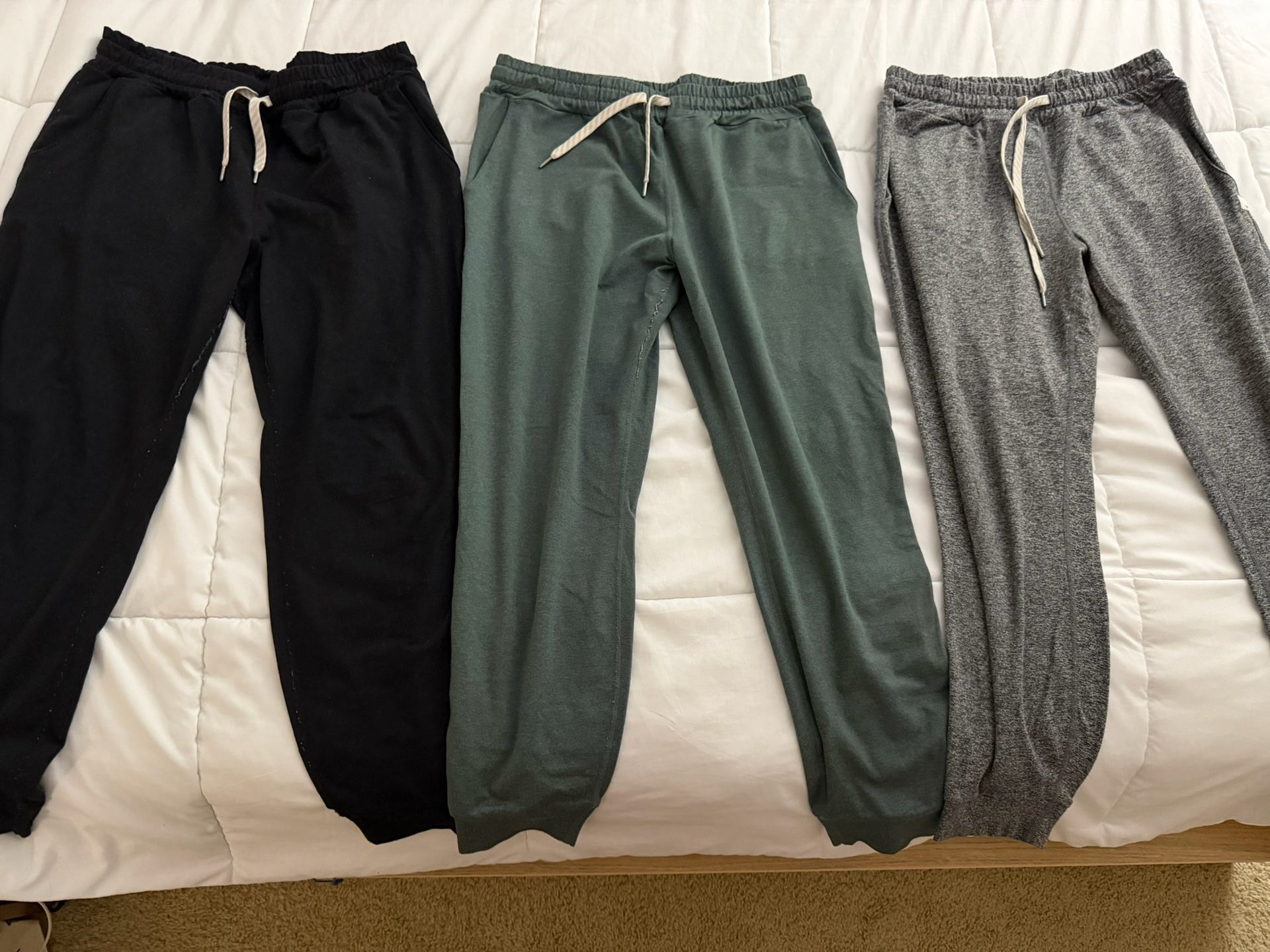 women’s vuori joggers