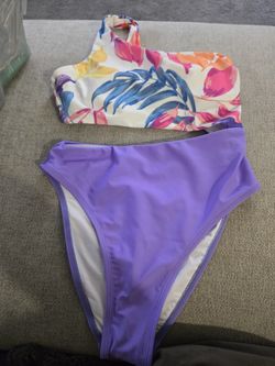 Cupshe Cutout Swim Suit Size Small Nwot