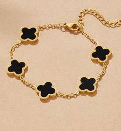 Bundle Of High End Bracelets 