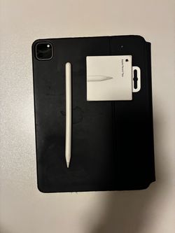 iPad Pro 2nd gen 11 inch with Magic Keyboard and Apple Pencil