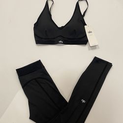 ALO Black Women's Bra & Leggings Set Yoga Gym Athleisure V-Neck 2 Piece