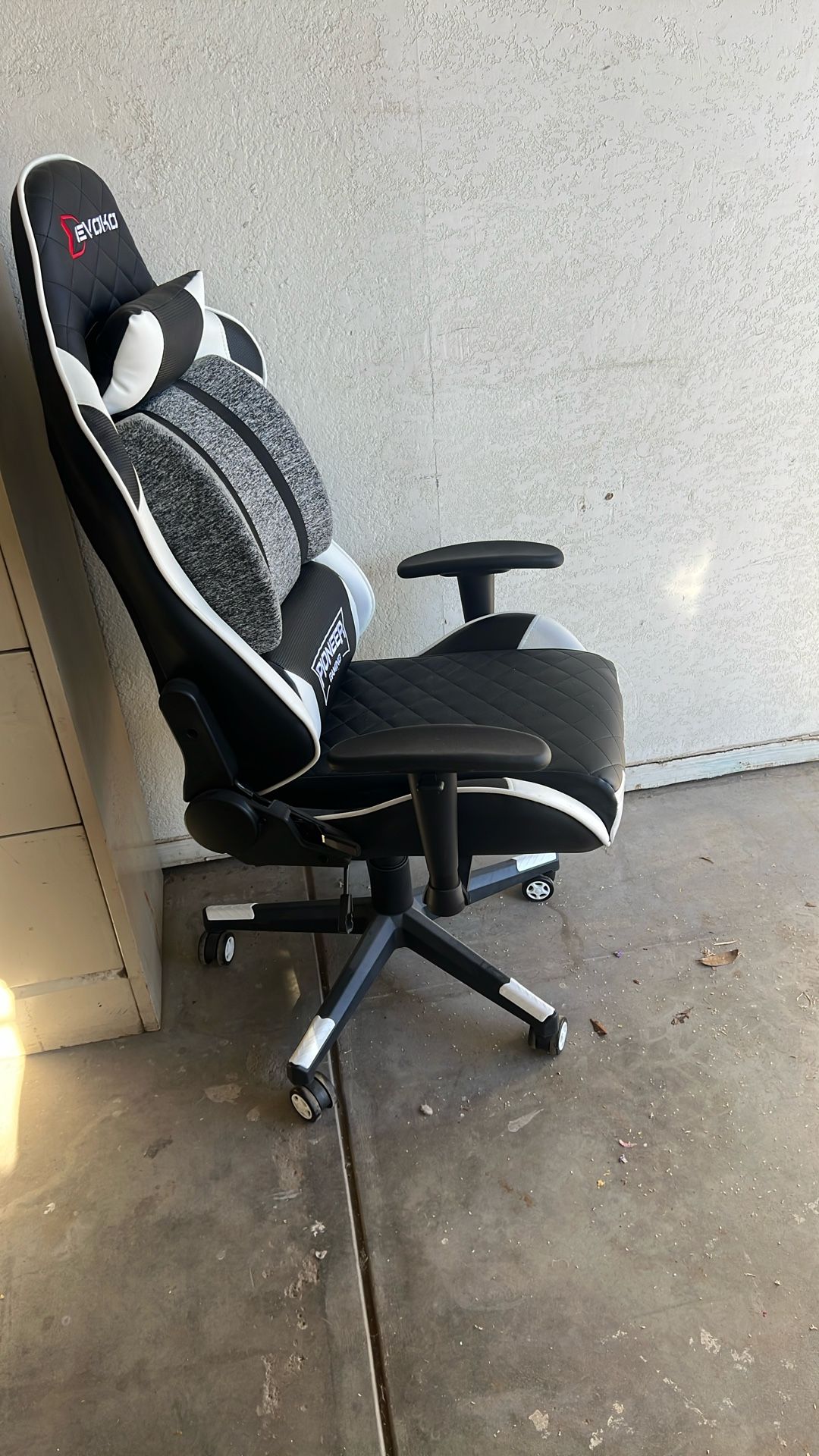 Silla Devoco Pioneer Gaming 