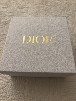 Dior belt box 