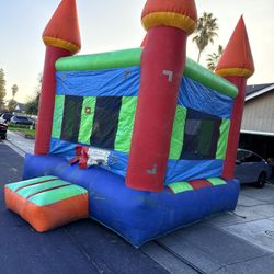 Jumper : Bounce House 