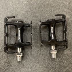 Genetic Track Pro SB pedals