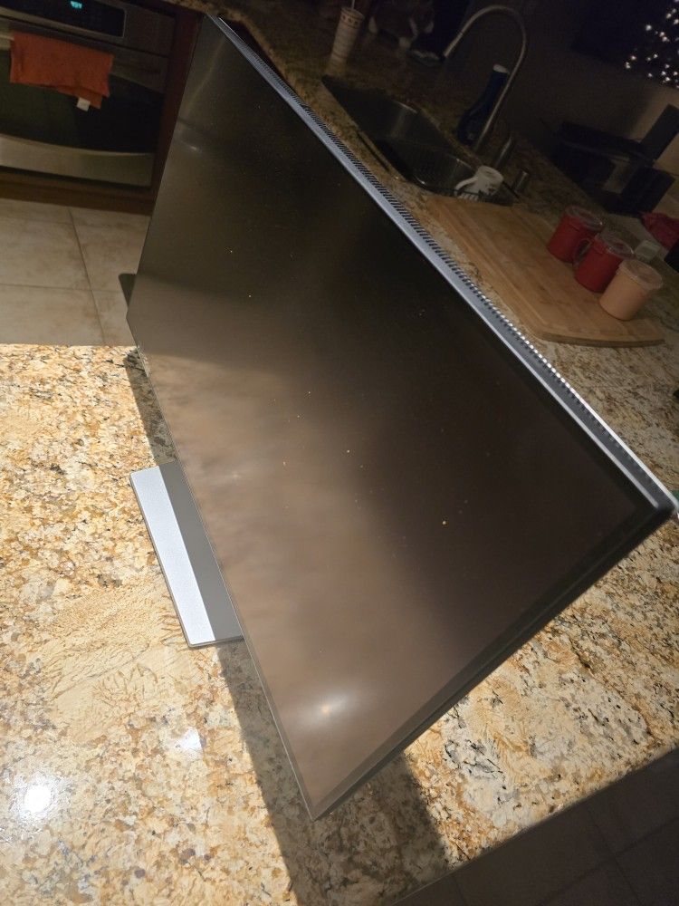 Dell Ultrasharp 27 4K Thunderbolt Hub Monitor U2725QE