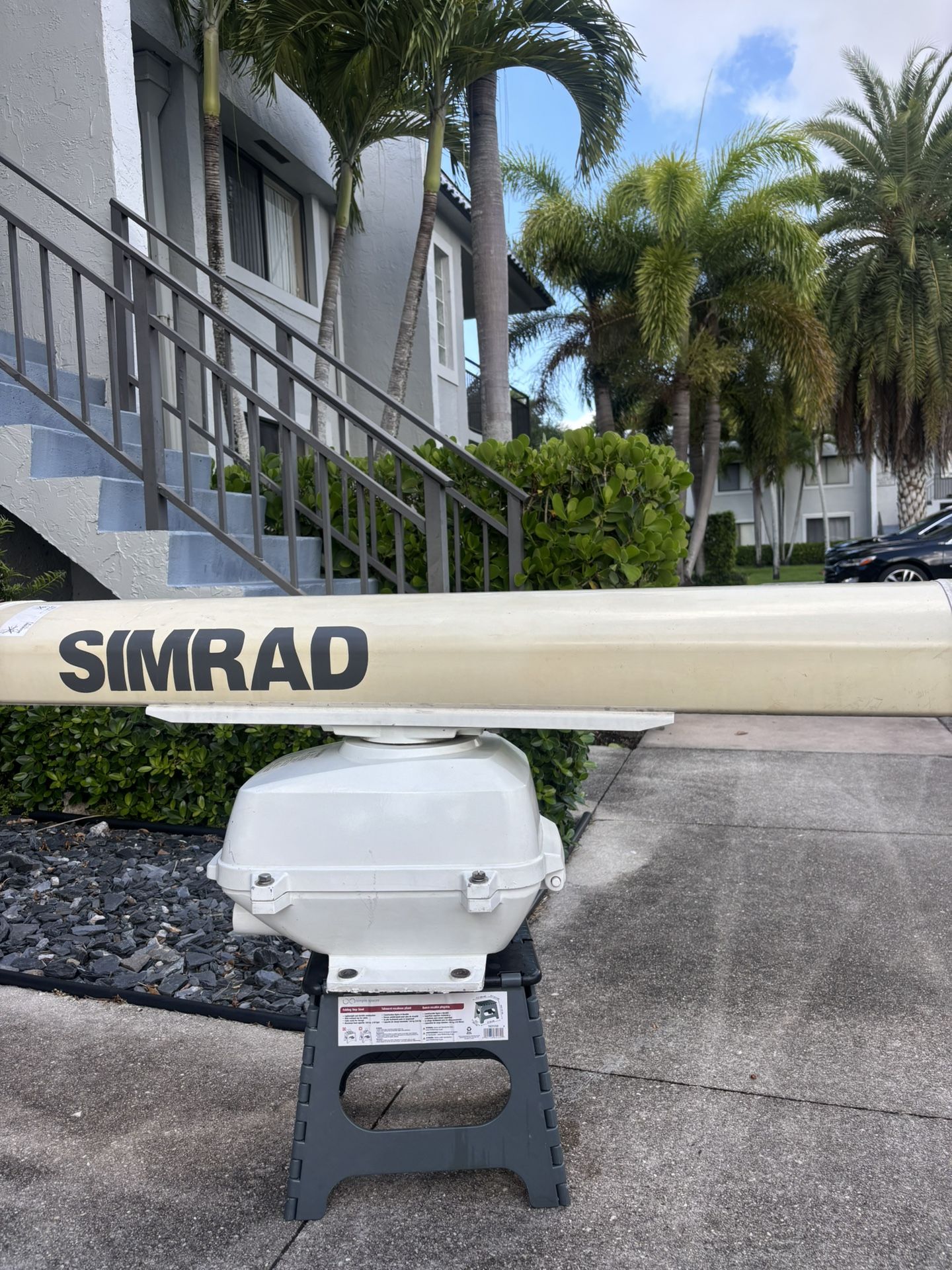 Simrad RDR1064 Marine Radar with NKE-250 Open Array Scanner