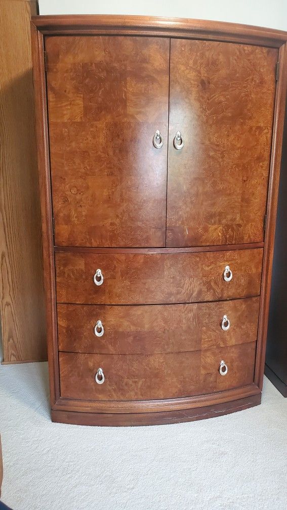 Armoire
